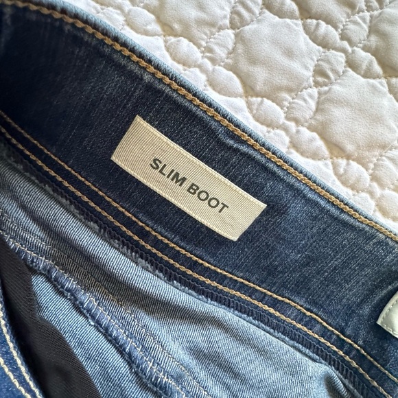 Classic Blue Women's Jeans - Picture 9 of 11